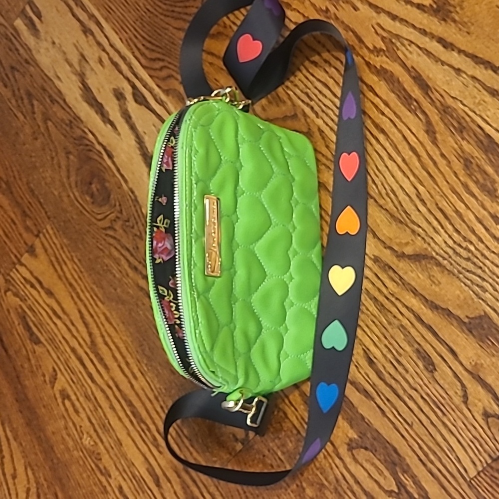 NWOT! Betsey Johnson Green Quilted Heart Crossbody Bag with rainbow heart strap.